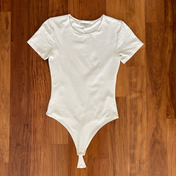 Aritzia Babaton White Crew Neck Bodysuit - Picture 1 of 7
